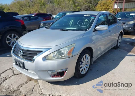 2015 Nissan Altima 2.5 S из США, поврежденный, VIN 1N4AL3AP9FN373130